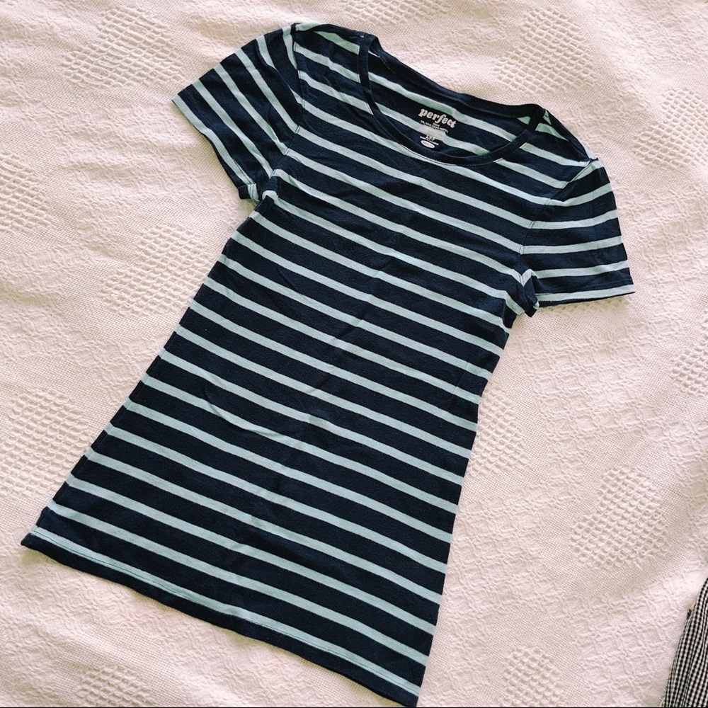 Old Navy blue and aqua perfect crew neck
